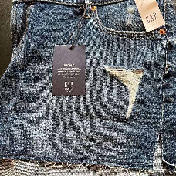 GAP 34 Denim Jean Indigo Cut Offs Dark Wash 3 inch Shorts NWT - Picture 10 of 11